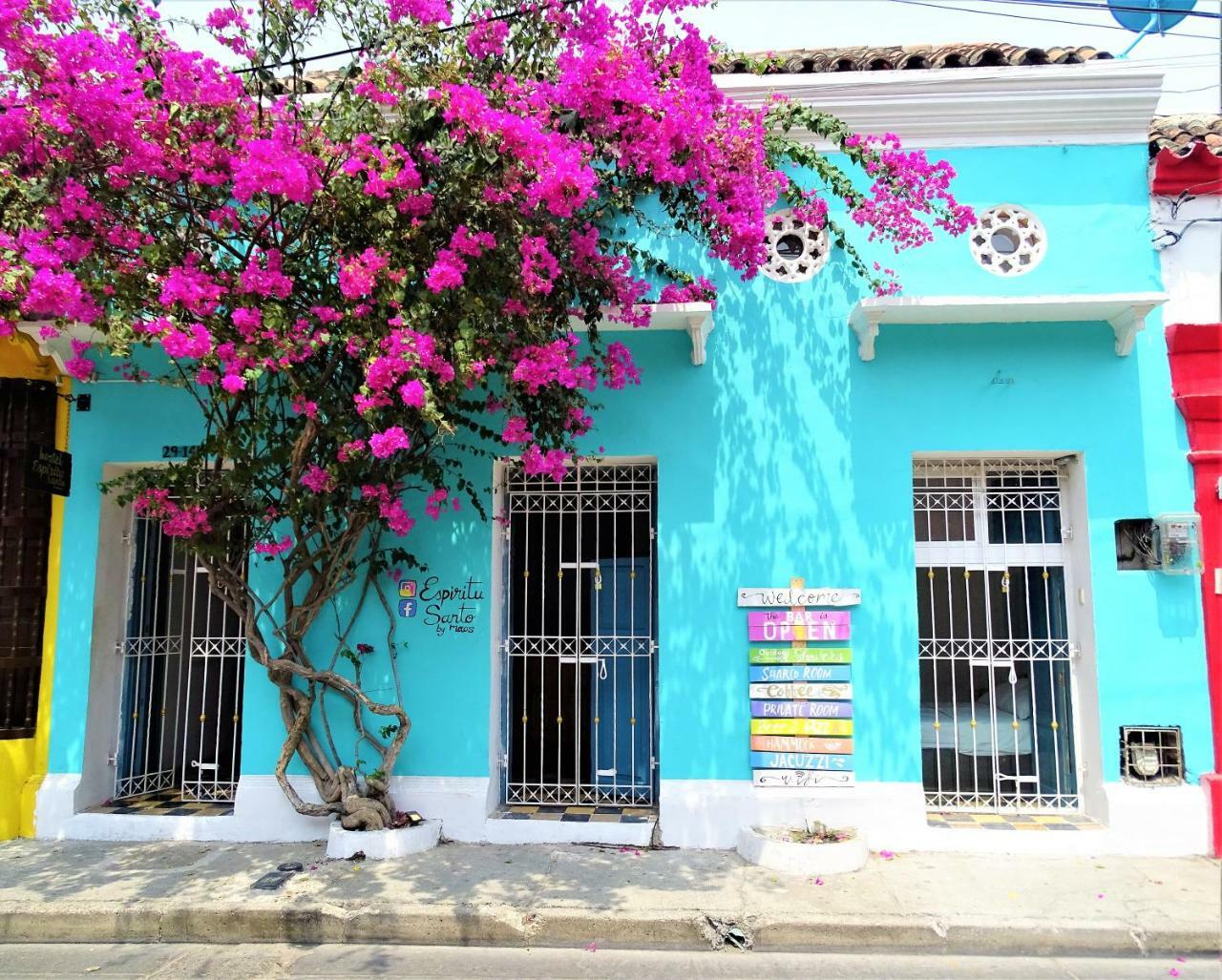 Espiritu Santo By Maos Cartagena