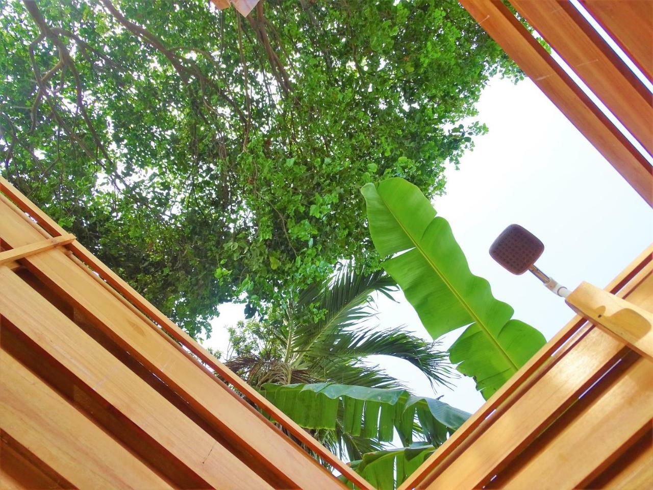 Espiritu Santo By Maos Hostal